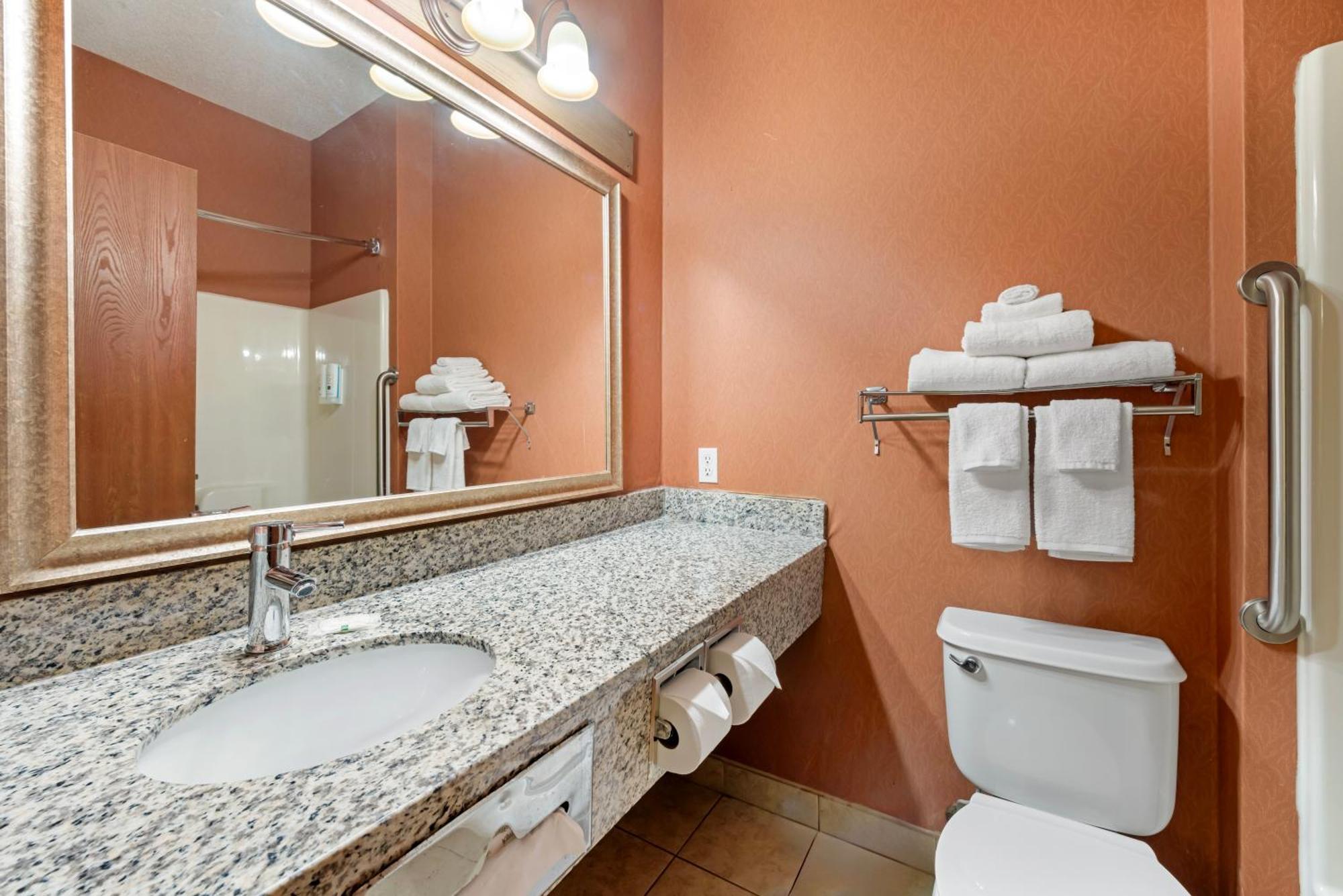 Quality Inn במיג'י מראה חיצוני תמונה