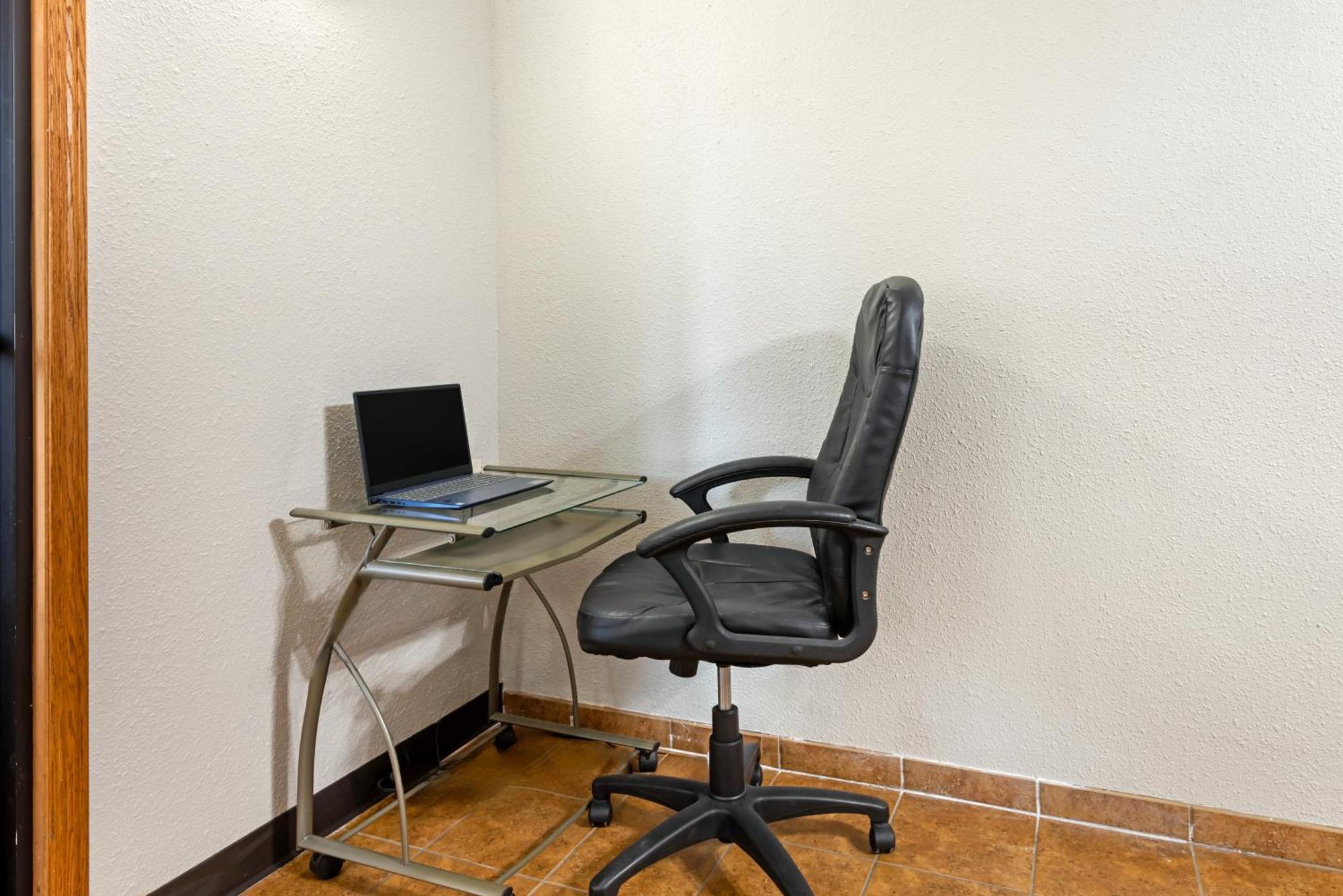 Quality Inn במיג'י מראה חיצוני תמונה